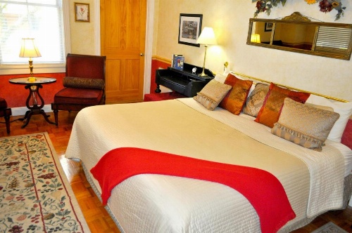 The Iron Gate Inn image 5
